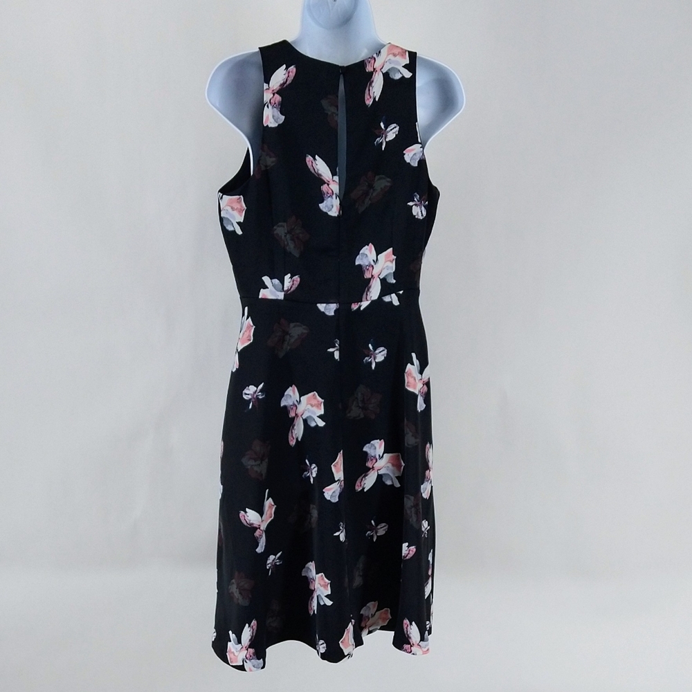 Banana Republic floral dress - Picture 6 of 8